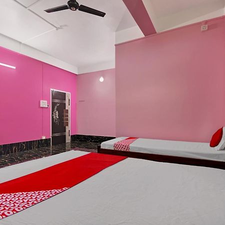 غاواهاتي Oyo Flagship The Brahmaputra Homestay المظهر الخارجي الصورة