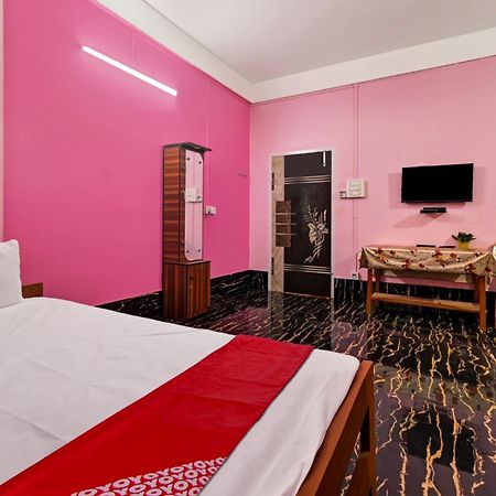 غاواهاتي Oyo Flagship The Brahmaputra Homestay المظهر الخارجي الصورة
