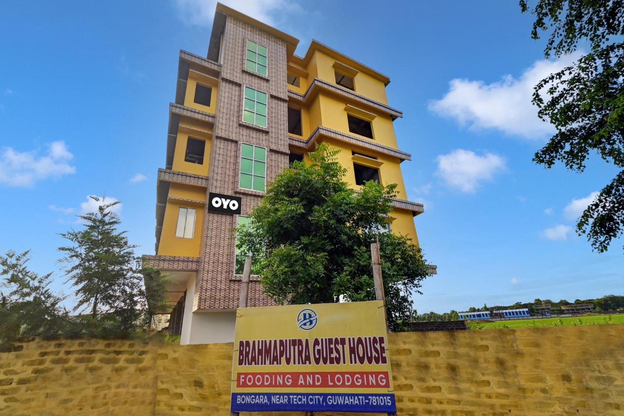 غاواهاتي Oyo Flagship The Brahmaputra Homestay المظهر الخارجي الصورة