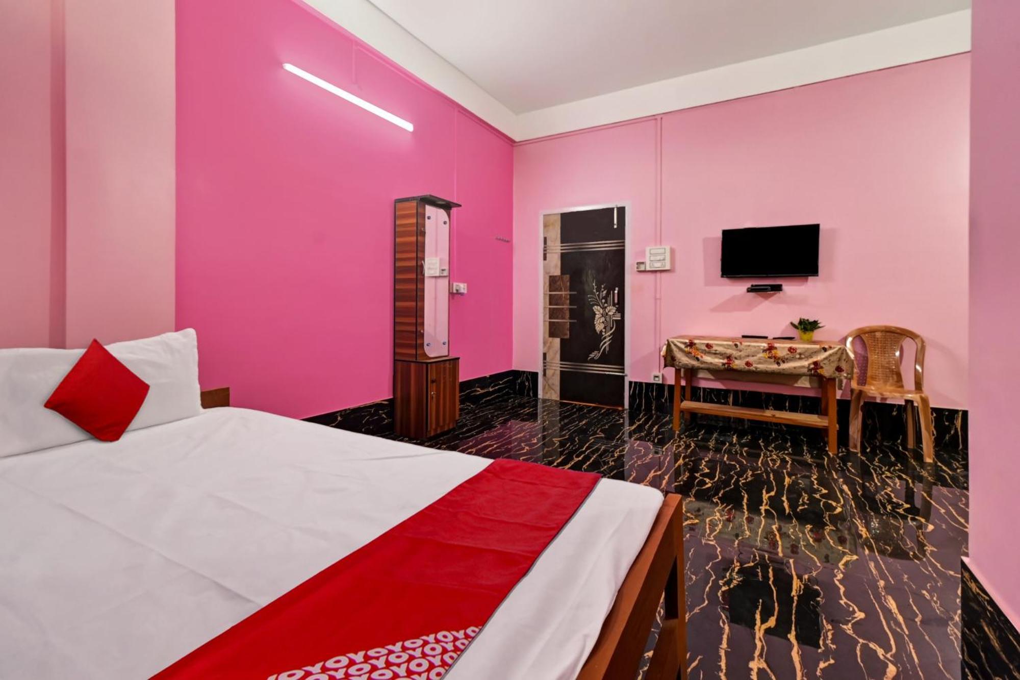 غاواهاتي Oyo Flagship The Brahmaputra Homestay المظهر الخارجي الصورة